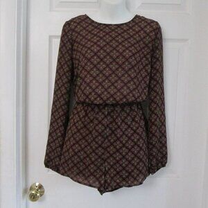 FOREVER 21 Long Sleeve Burgundy Romper (M)